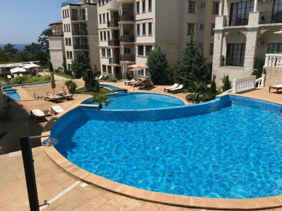 Pearl Beach Apartments in the Cliff Resort - Photo2