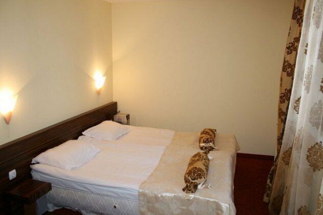 The Castle Complex - Apartment 401 - Photo5
