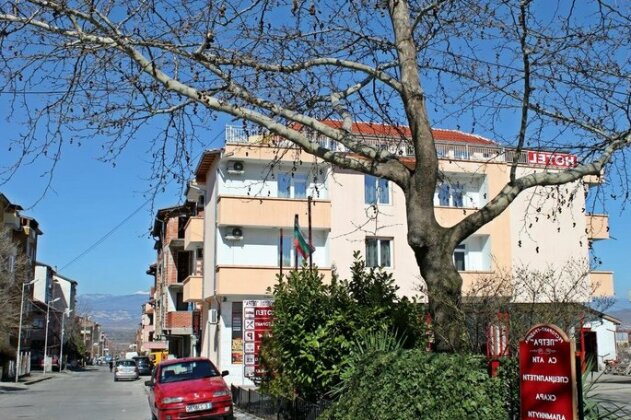 Petra Hotel Petrich - Photo2