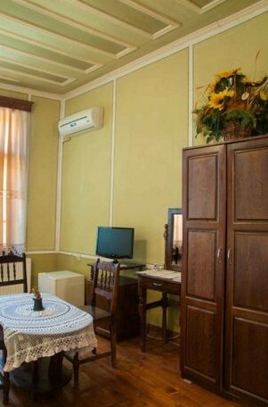 Plovdiv's Corner Guesthouse - Photo5