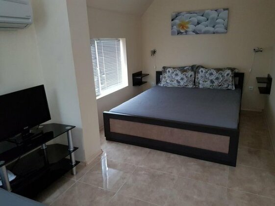 Ahinora Apartments - Photo4