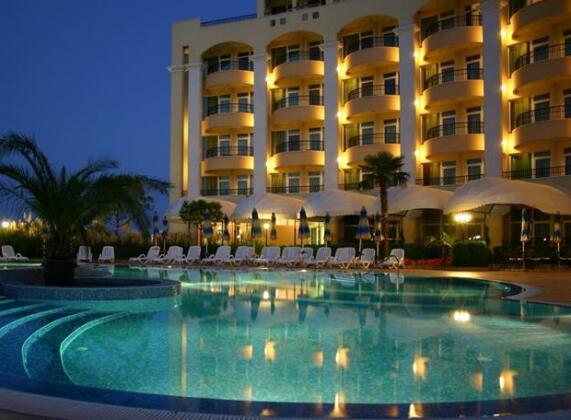 Eta Hotel - Photo3