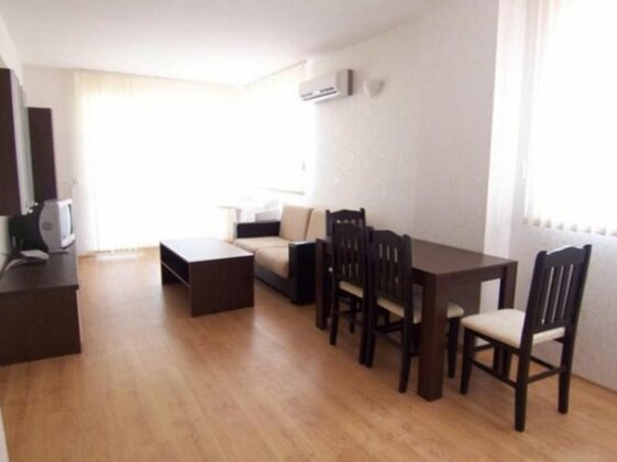 Pomorie Apartment 67 - Photo5
