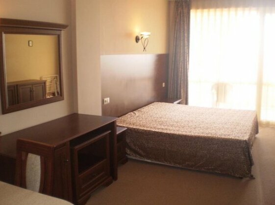 Private Studios in an Aparthotel - Photo5