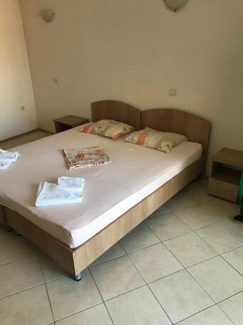 Apartments Oasis Primorsko - Photo2