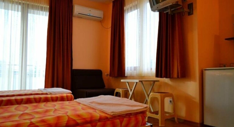Demirevi Guest Rooms - Photo3