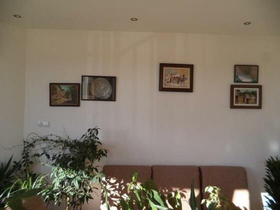 Kosta's Guest House - Photo2