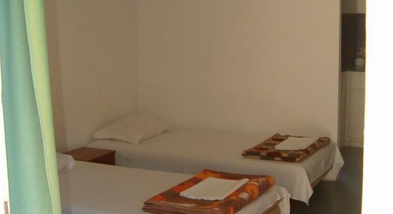 Fiesta Holiday Bungalows - Photo4
