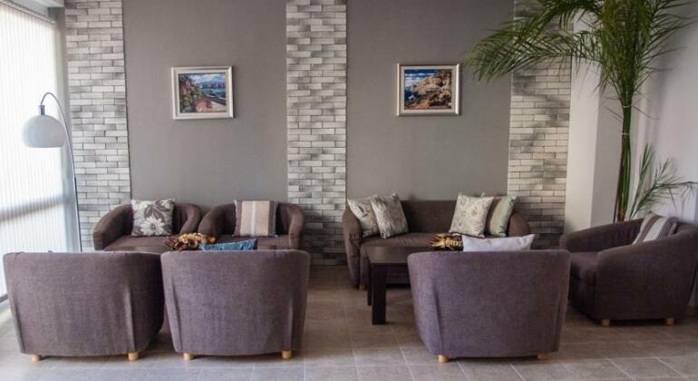 Ivian Family Hotel - Photo5