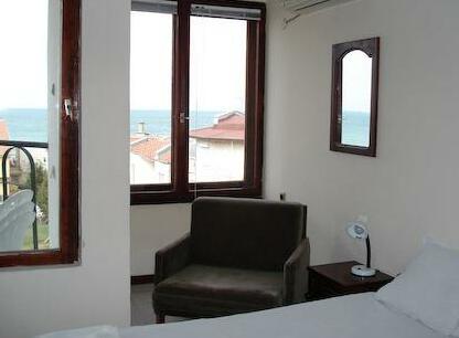 Lazur Hotel Ravda - Photo3