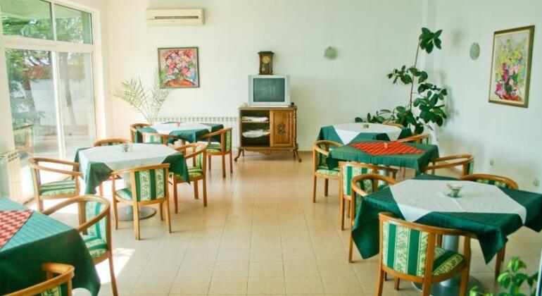Peter Hotel - Photo5