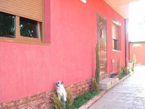 Red House Family Hotel - Photo4