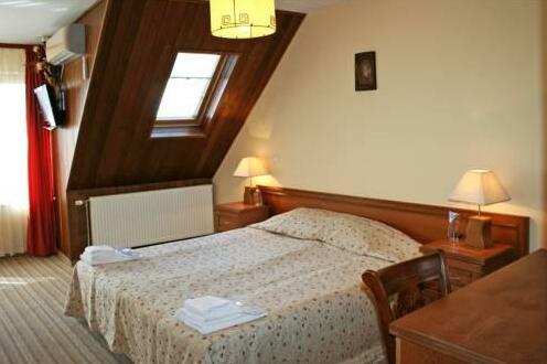 Family Hotel Zora - Photo3