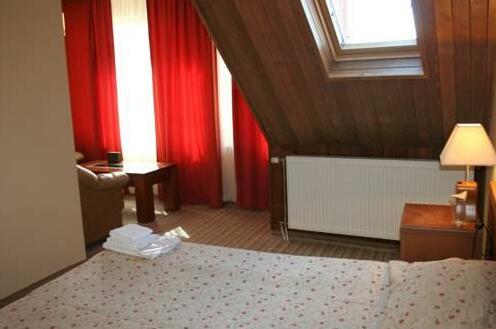 Family Hotel Zora - Photo4
