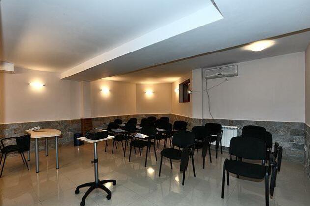 Redenka Lodge - Photo2