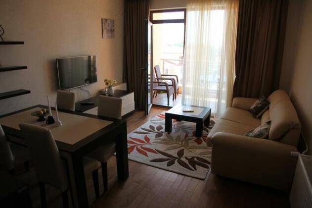Apartment in St Constantine and Helena - Photo4