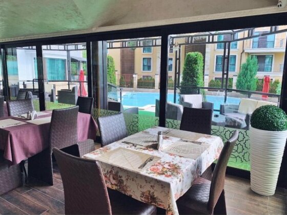 Family Hotel Paradise - Photo3