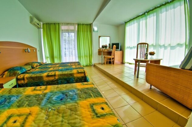 Gloria Hotel Saints Constantine and Helena - Photo4