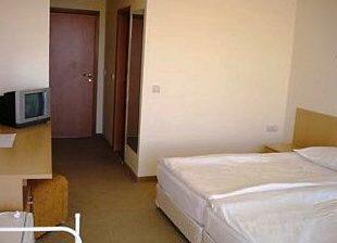 Mistral Hotel Saints Constantine and Helena - Photo2