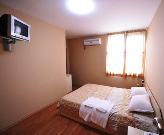 Family Hotel Pautalia - Photo4