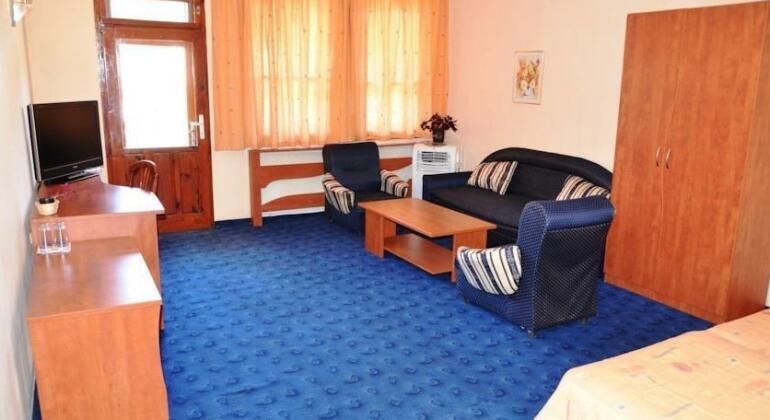 Guest House Victoria - Photo4