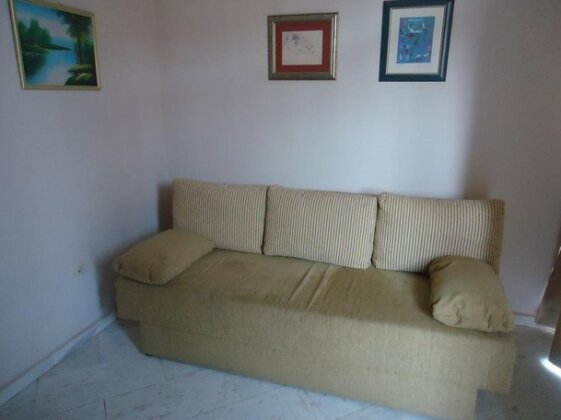 Thomas Palace Apartments - Photo3