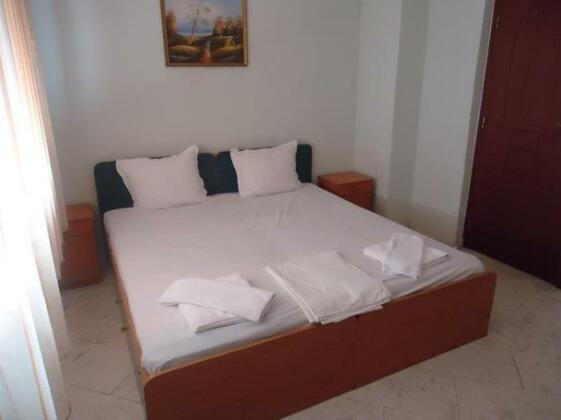 Thomas Palace Apartments - Photo5