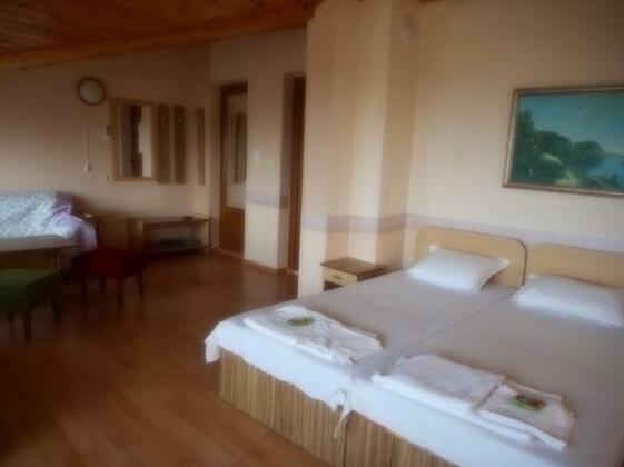Guest Rooms Ribarska Hizha - Photo5