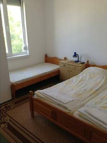 Villa Yana Guest Rooms - Photo3