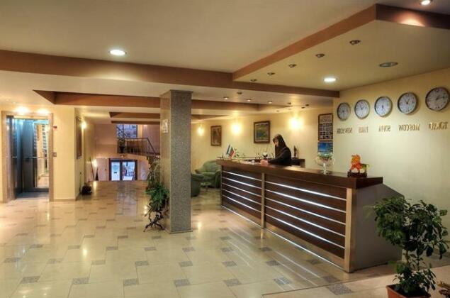 Luxor Hotel Smolyan - Photo2