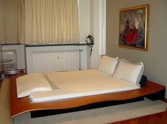 Dream House Serviced Apartments Sofia