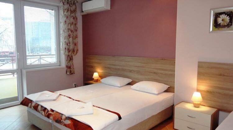 Guest Rooms Kom - Photo4
