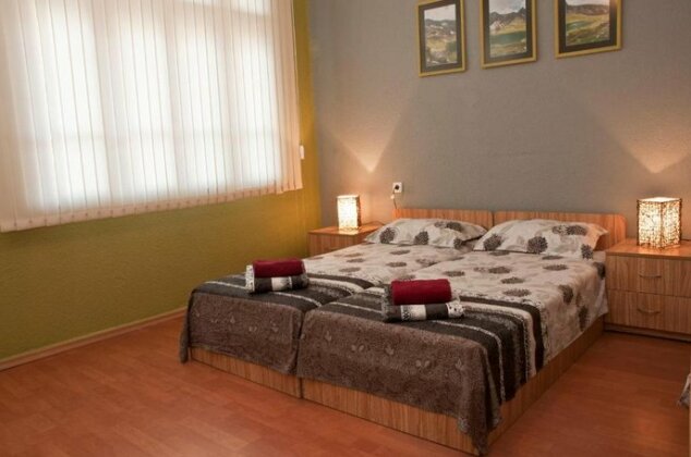 Hostel Mostel Hub Rooms and Apartments - Photo4