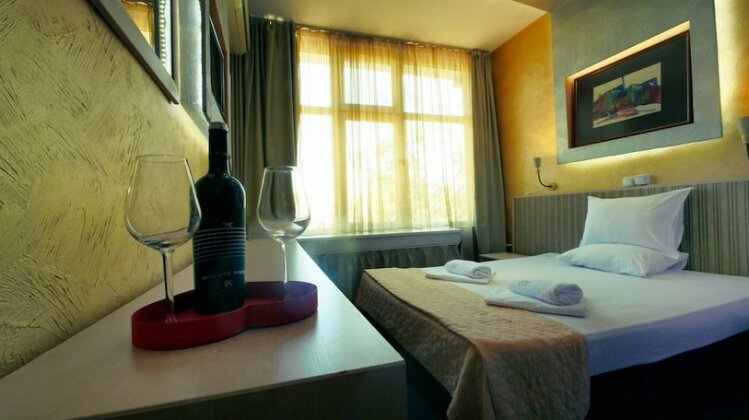 Hotel Alabin Central - Photo2