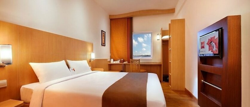 Ibis Sofia Airport Hotel - Park & Fly - Photo5