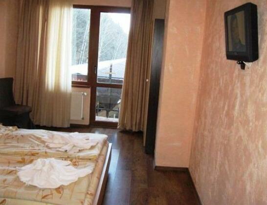 Kamelot Hotel - Photo3