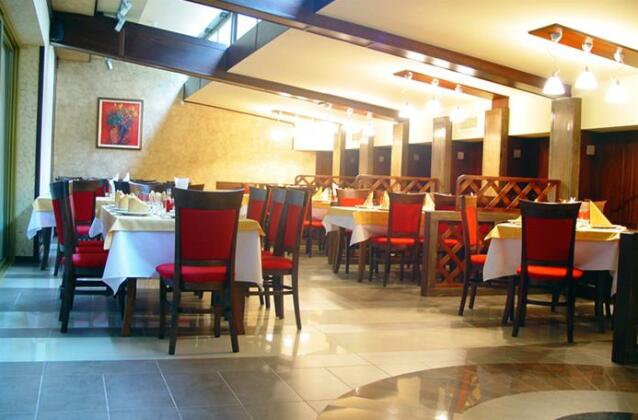 Rai Hotel - Photo3