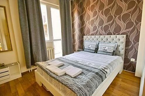 Silver Apartment - Photo2