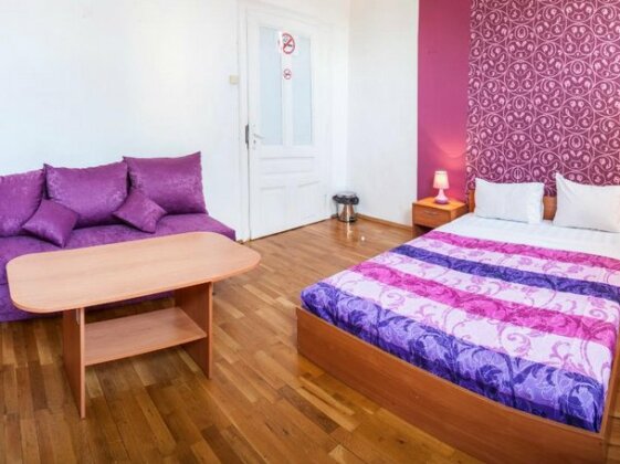 Sofia Central Guest Rooms - Photo2