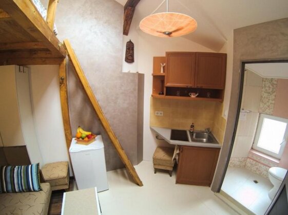 Vitosha Boulevard - Attic Studio - Photo3
