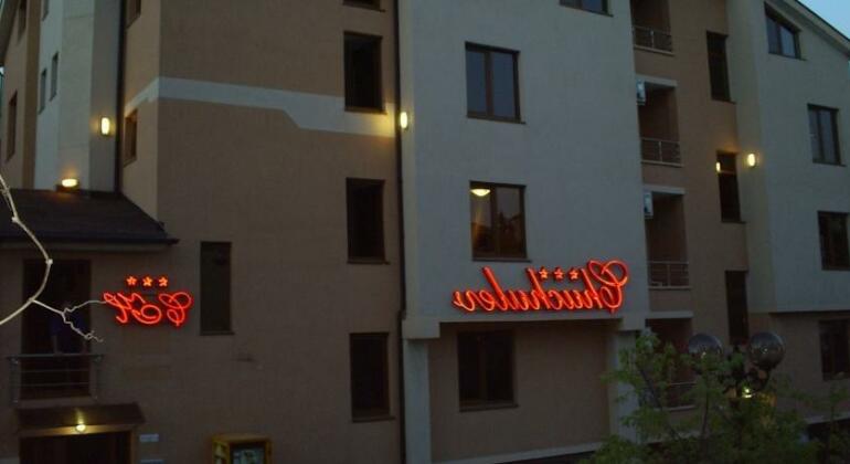 Hotel Chuchulev - Photo2