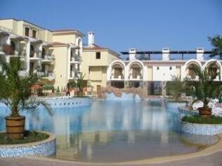 Martinez Aparthotel - Photo2
