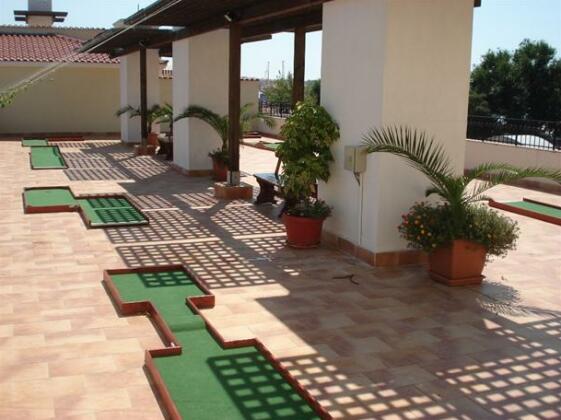 Martinez Aparthotel - Photo5