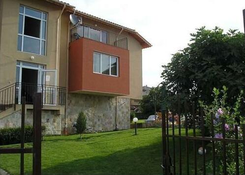 Villa Izgrev - Photo3