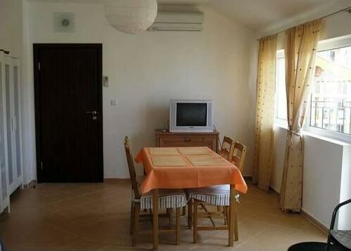Villa Izgrev - Photo4
