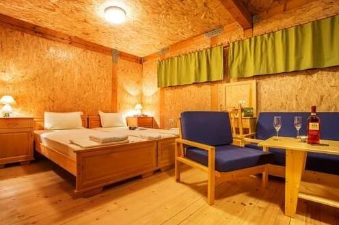 Debeli Dab Eco Village - Photo4