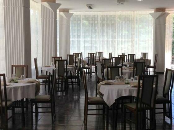 Hotel Tiron - Photo2