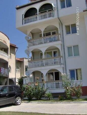 Bravo Apartments - Photo2