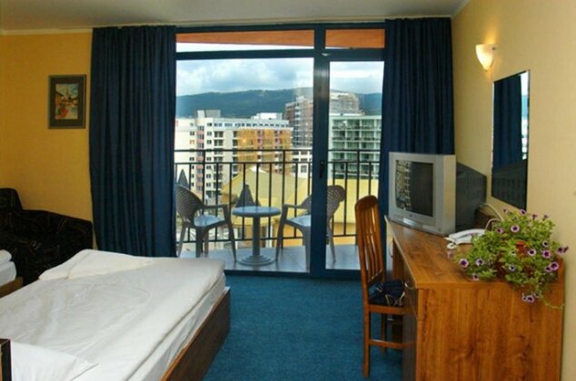 Condor Sunny Beach - Photo3