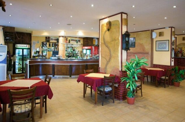 Condor Sunny Beach - Photo5
